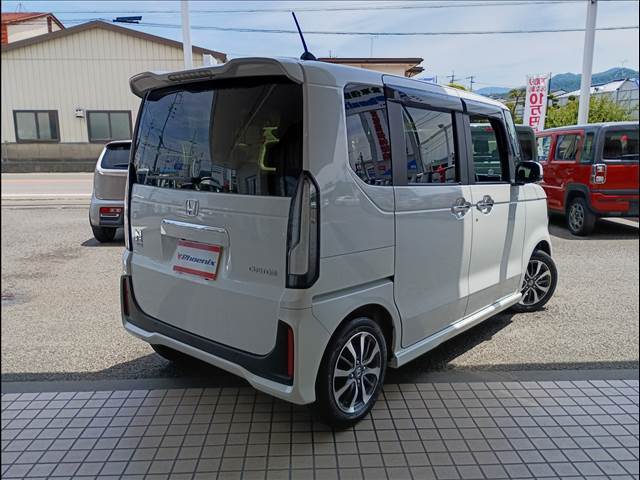 N-BOX