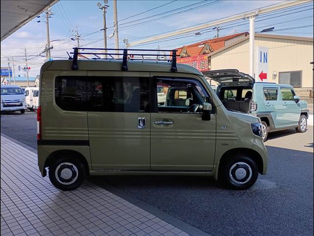 N-VAN
