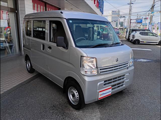 エブリイ