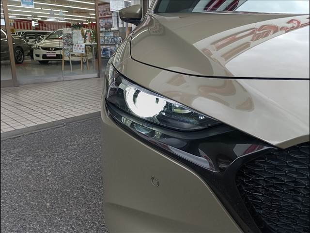 MAZDA3 FASTBACK