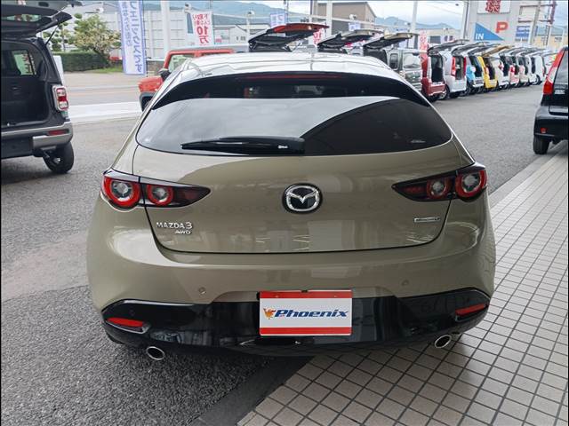 MAZDA3 FASTBACK