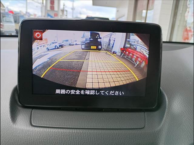 MAZDA2