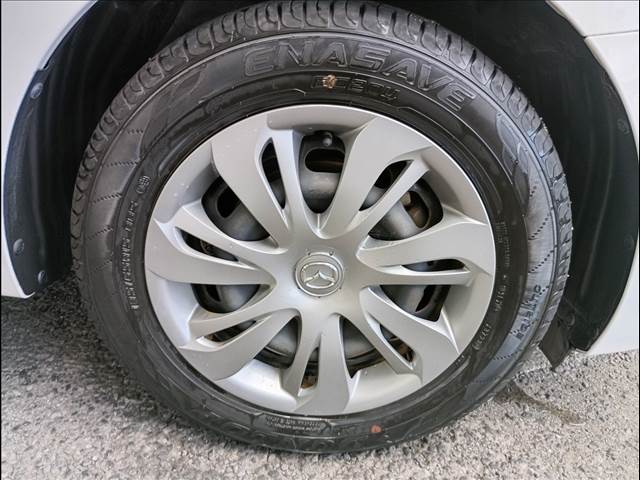 MAZDA2