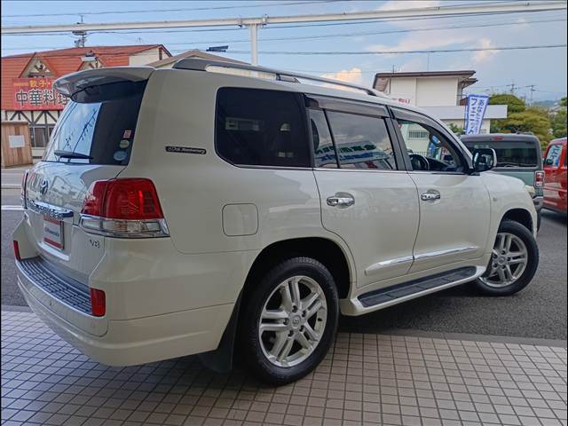 Land Cruiser 200 Series