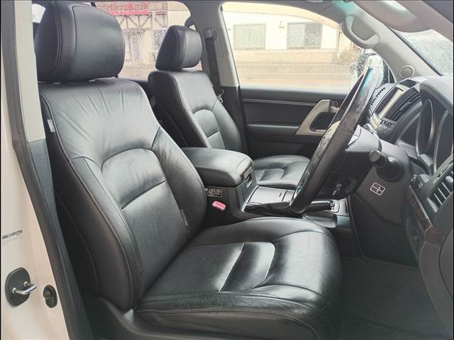 Land Cruiser 200 Series