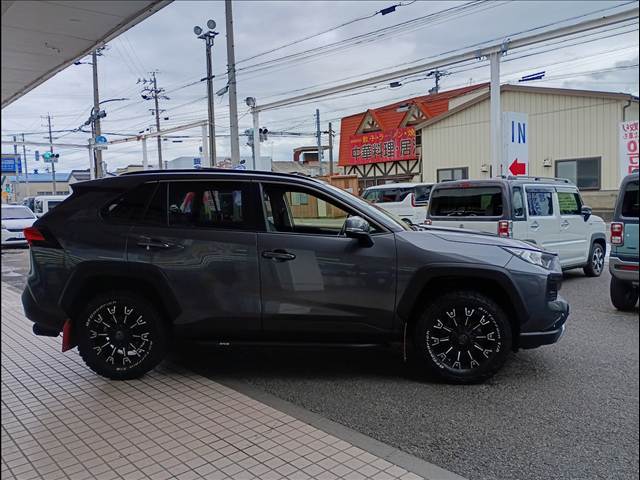 RAV4