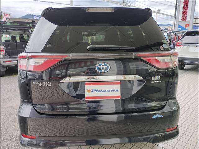 Estima Hybrid