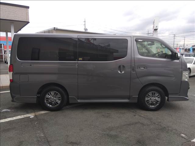 NV350 Caravan