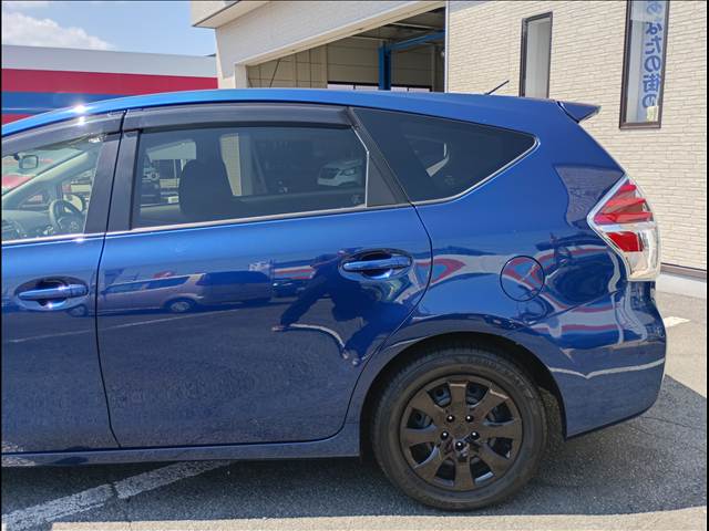 Prius Alpha