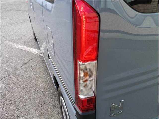 N-VAN