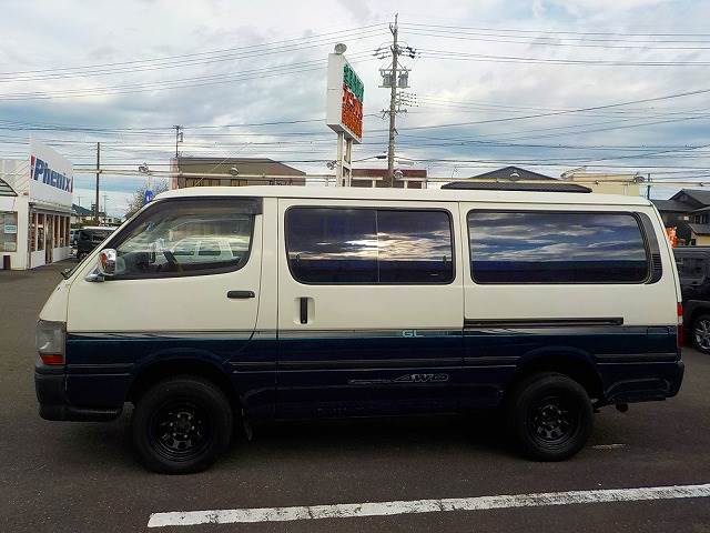Hiace Van