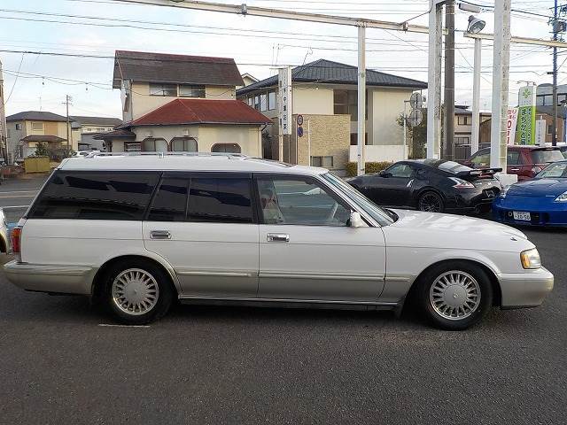 Crown Station Wagon