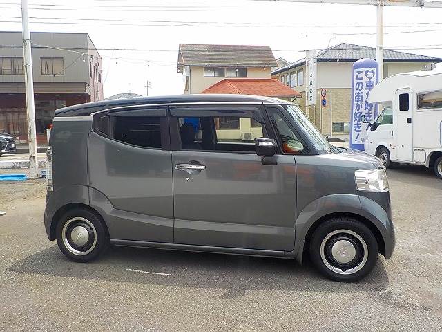 N-BOX Slash