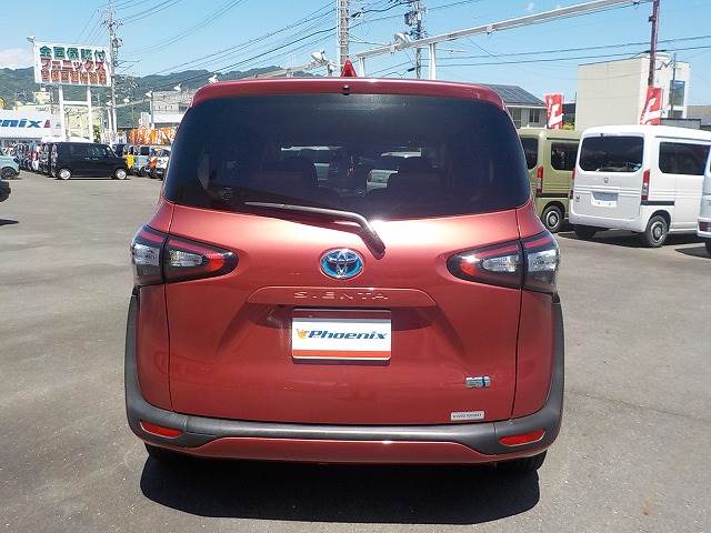 Sienta Hybrid
