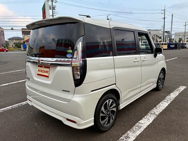Delica D2
