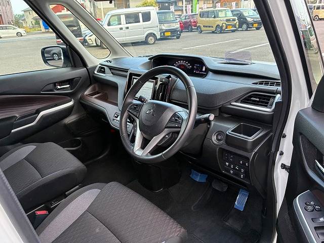 Delica D2