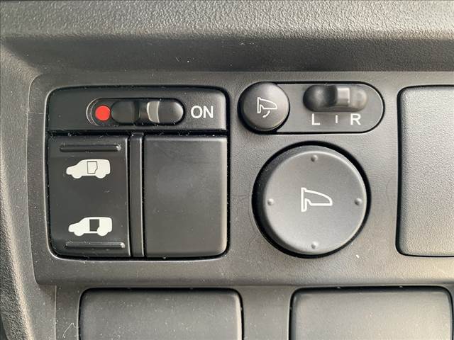 フリード 2WD