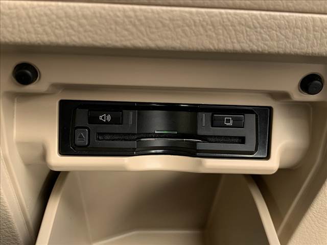 Alphard Hybrid