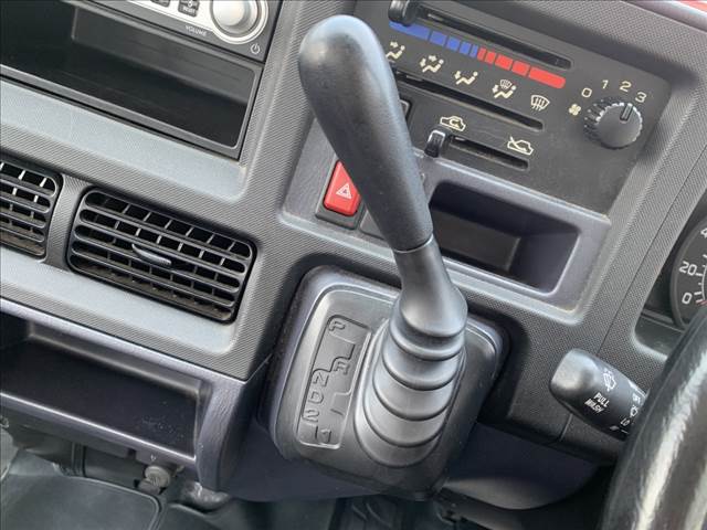 サンバートラック