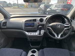 ストリーム 2WD