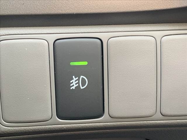 ストリーム 2WD