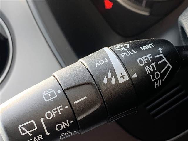 ストリーム 2WD