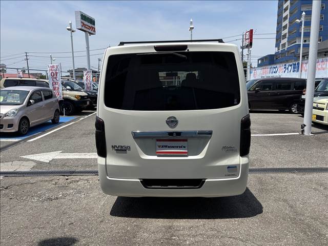 NV350 Caravan
