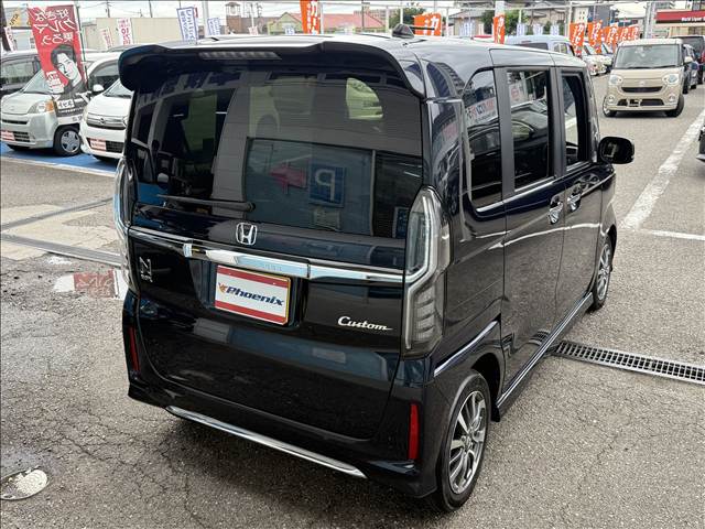 N-BOX