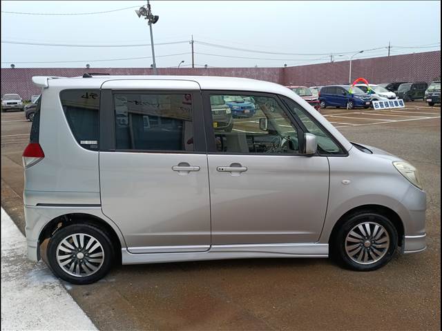Delica D2