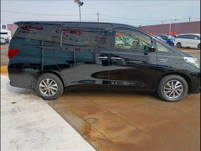 Alphard Hybrid