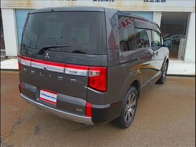 Delica D5
