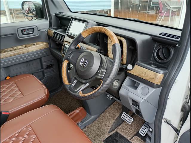 N-VAN