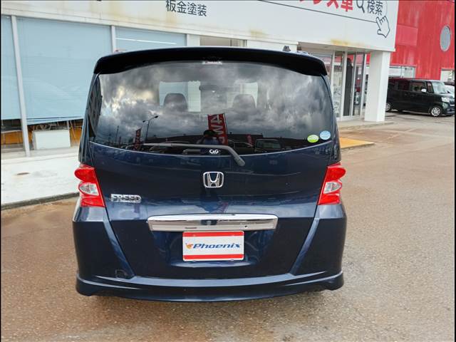 フリード 2WD