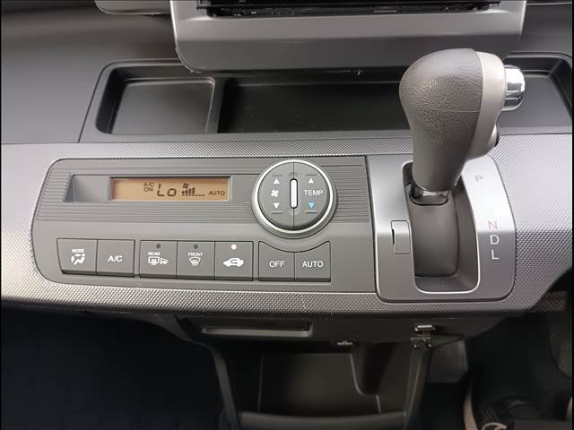 フリード 2WD