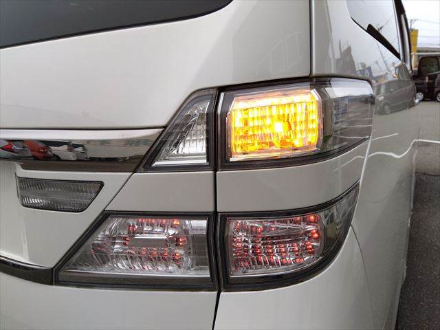 Vellfire Hybrid