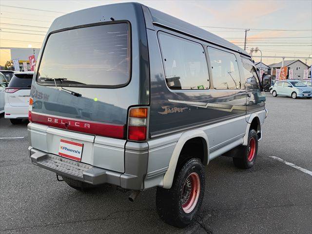 Delica Star Wagon