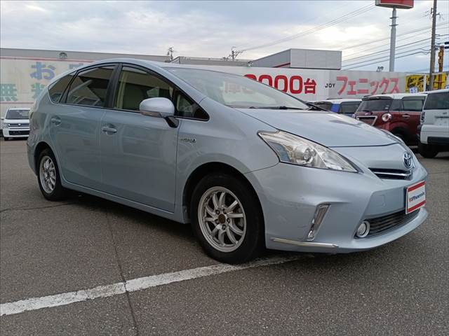 Prius Alpha