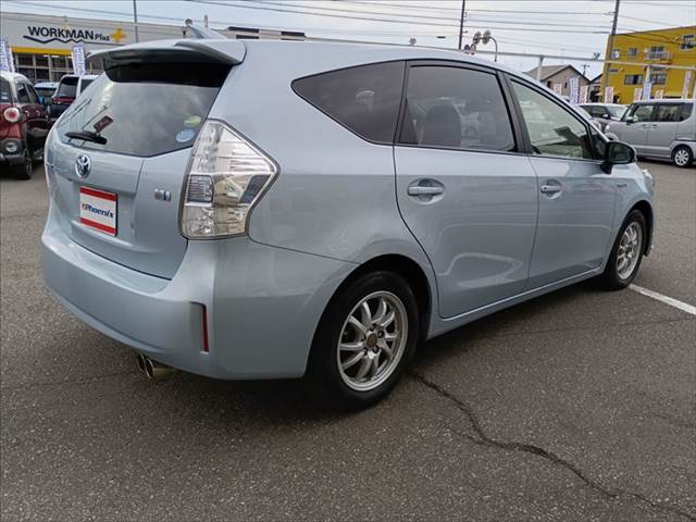 Prius Alpha