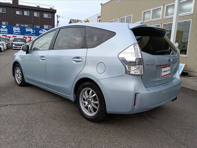Prius Alpha