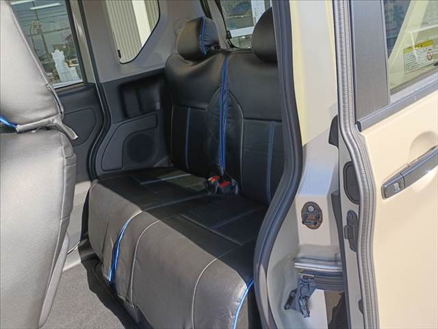 Delica Mini