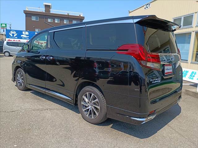 Alphard Hybrid