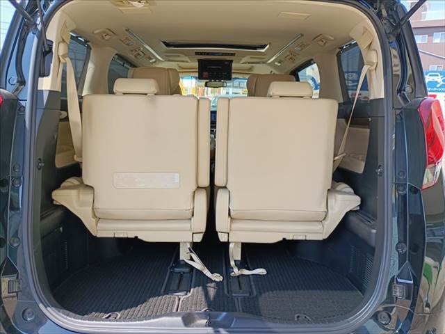 Alphard Hybrid