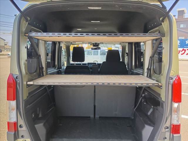 N-VAN