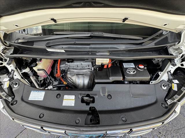Alphard Hybrid
