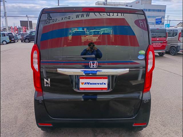 N-BOX