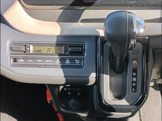 Delica D2