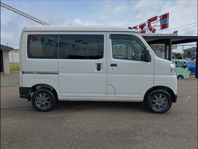Pixis Van