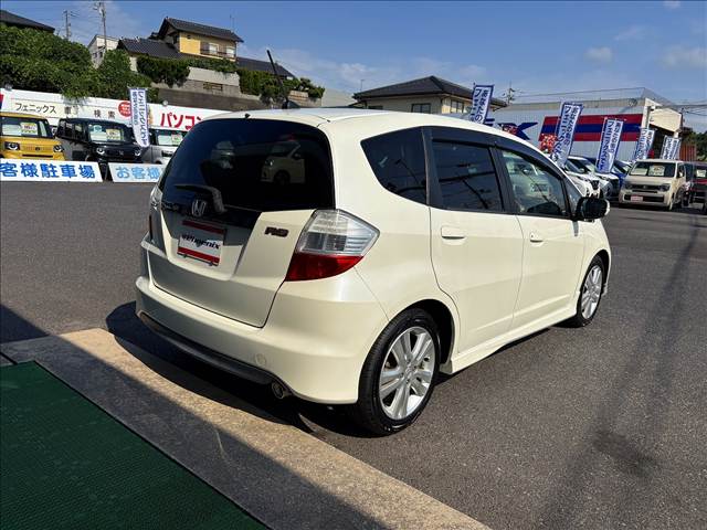 フィット 2WD