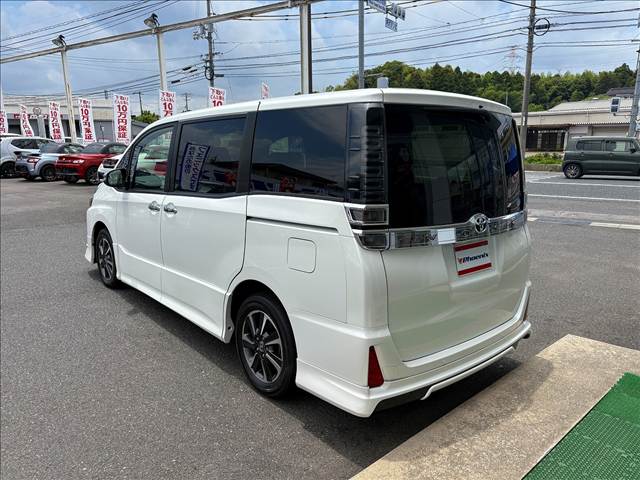 ヴォクシー