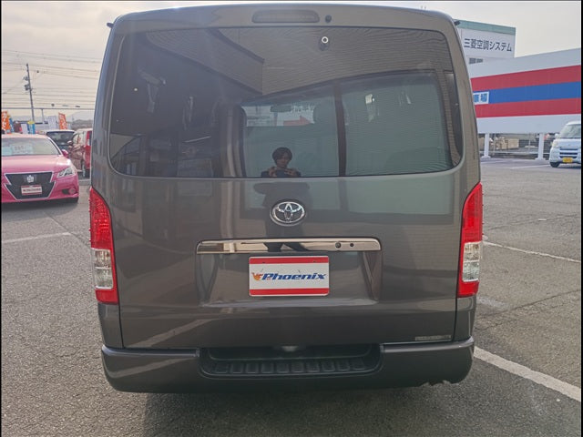 Hiace Van